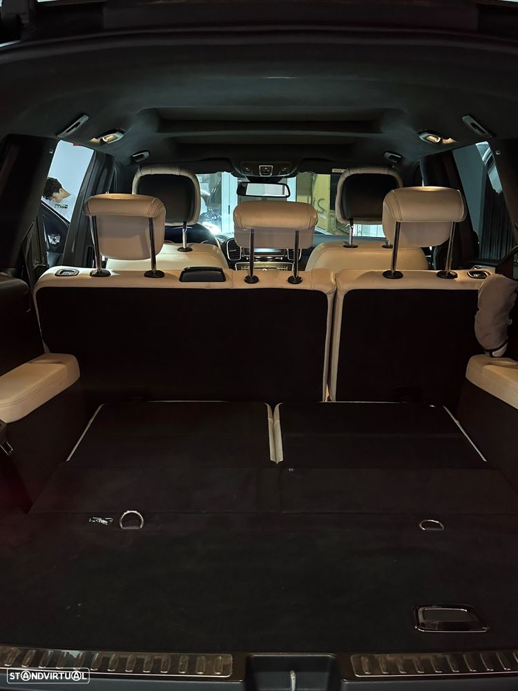 Mercedes-Benz GLS 350 d 4Matic 9G-TRONIC AMG Line - 22