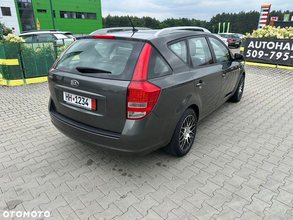 Kia Ceed 1.4 M Euro2012 - 28