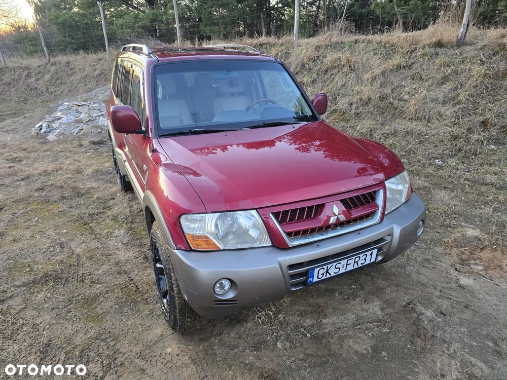Mitsubishi Montero - 9