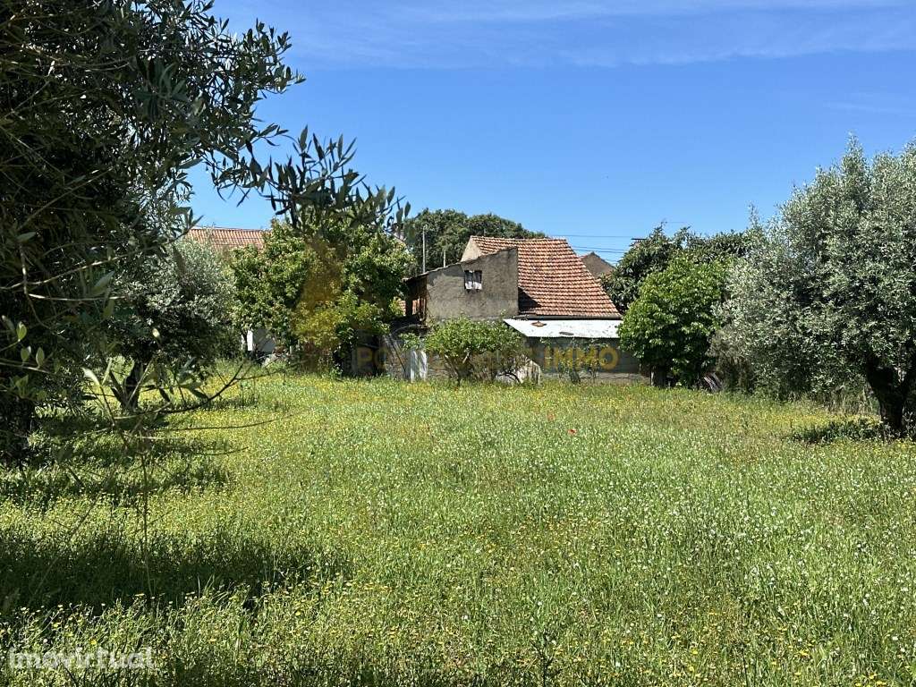 Para venda: Propriedade composta por duas habitações numa bonita al... - Grande imagem: 3/46