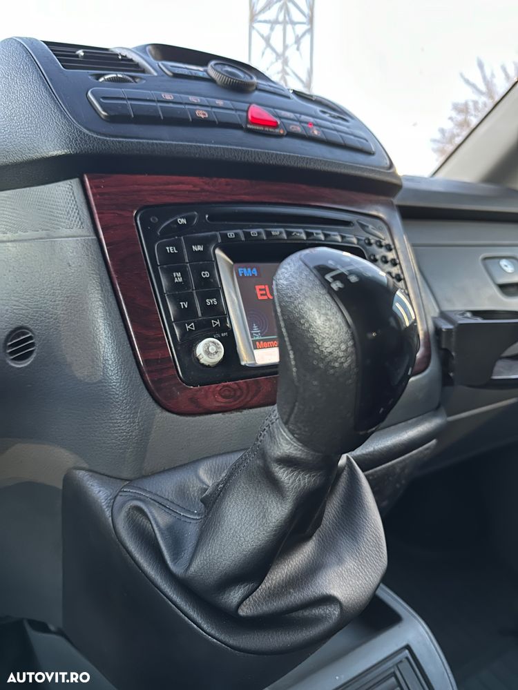 Mercedes-Benz Viano - 23