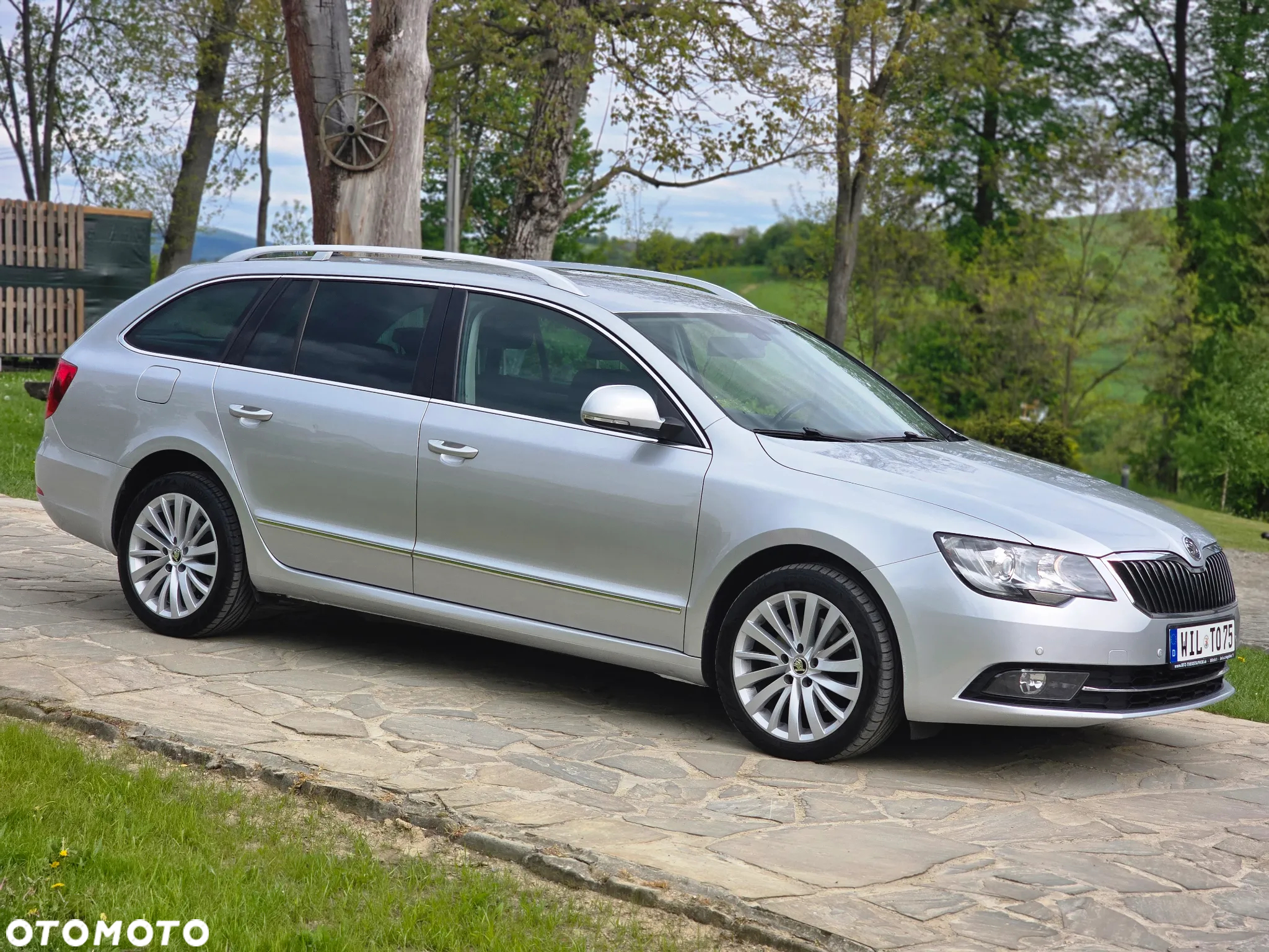 Skoda Superb 2.0 TDI Comfort DSG - 13