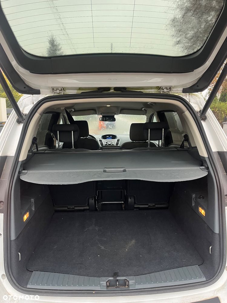 Ford Grand C-MAX - 19