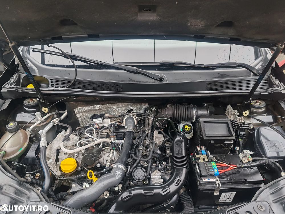 Dacia Duster TCe 150 GPF Prestige jante 17" - 8