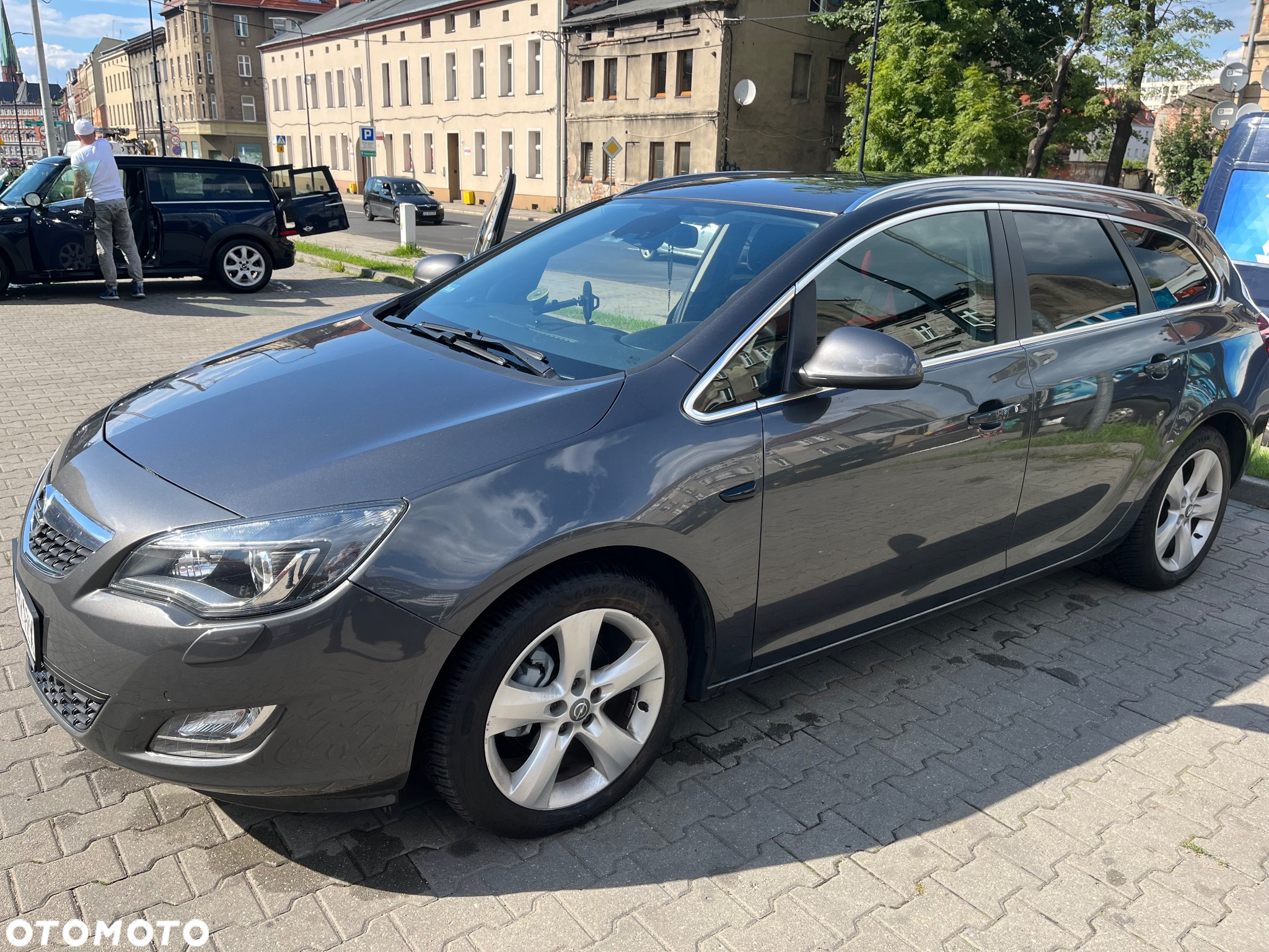 Opel Astra 1.4 Turbo Cosmo - 2