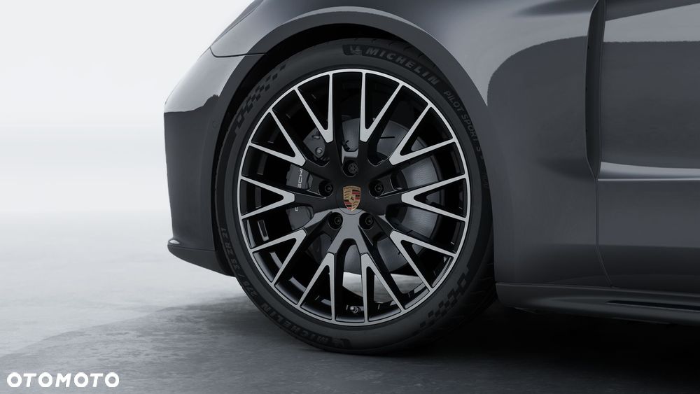 Porsche Panamera 4 - 10