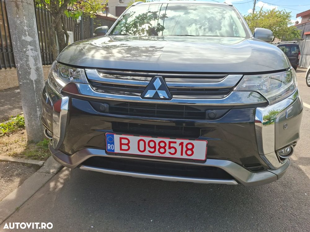 Mitsubishi Outlander - 29