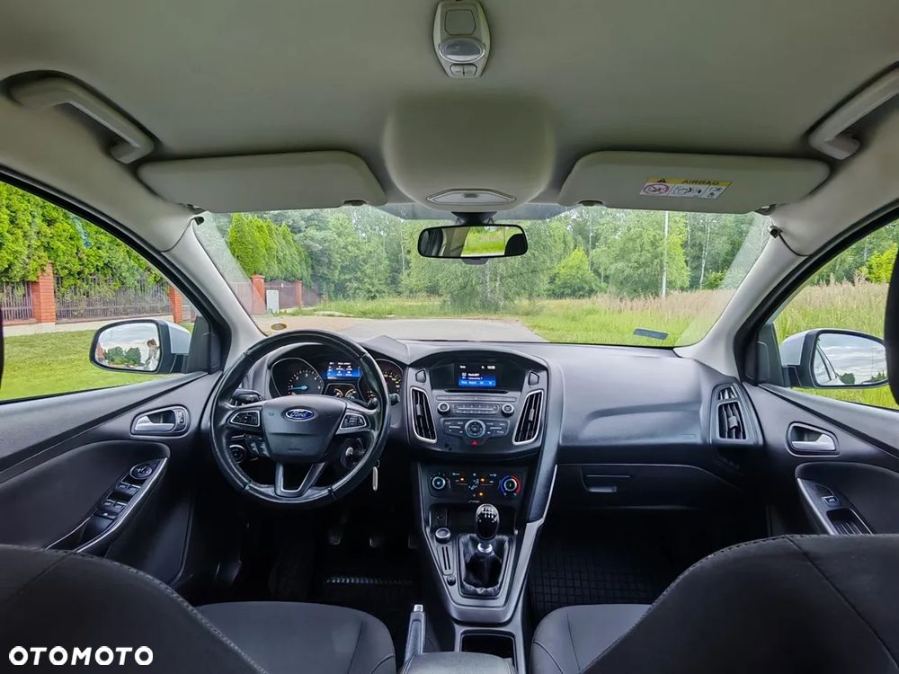 Ford Focus - 17