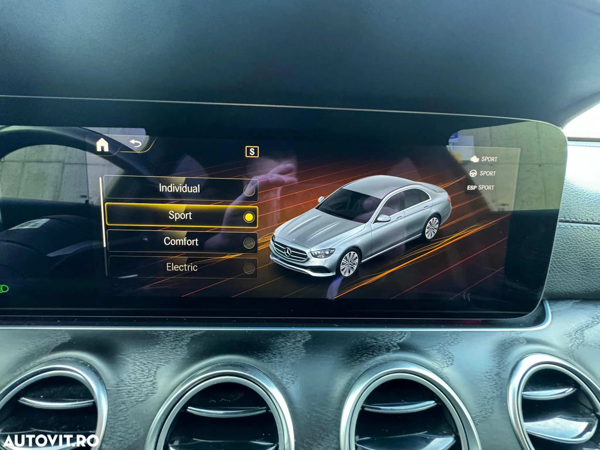 Mercedes-Benz E 300 de 9G-TRONIC AMG Line - 17