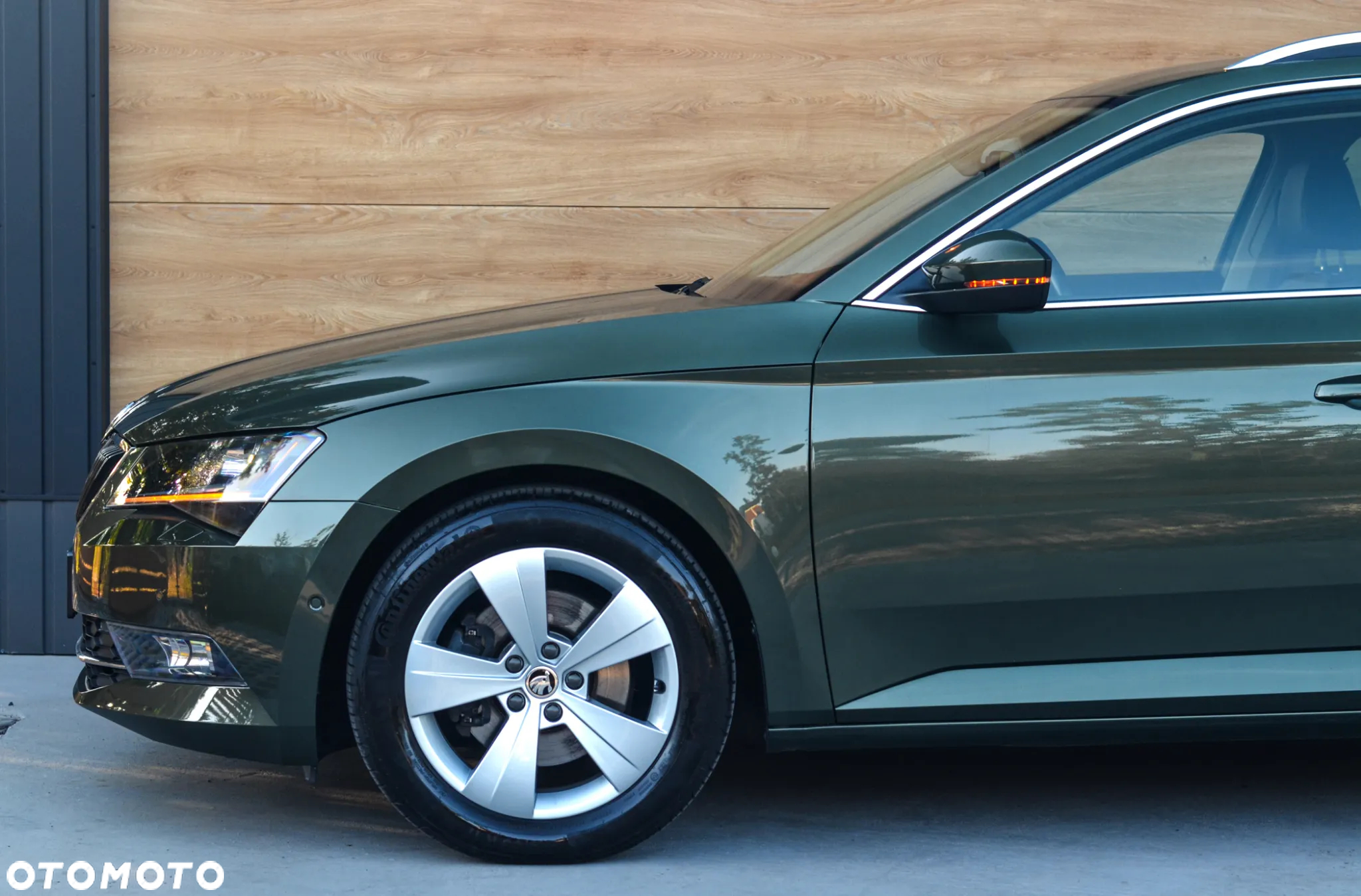 Skoda Superb 2.0 TDI SCR Style DSG - 17
