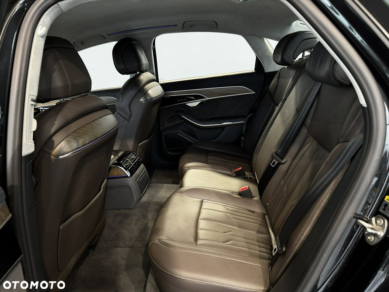 Audi A8 - 15