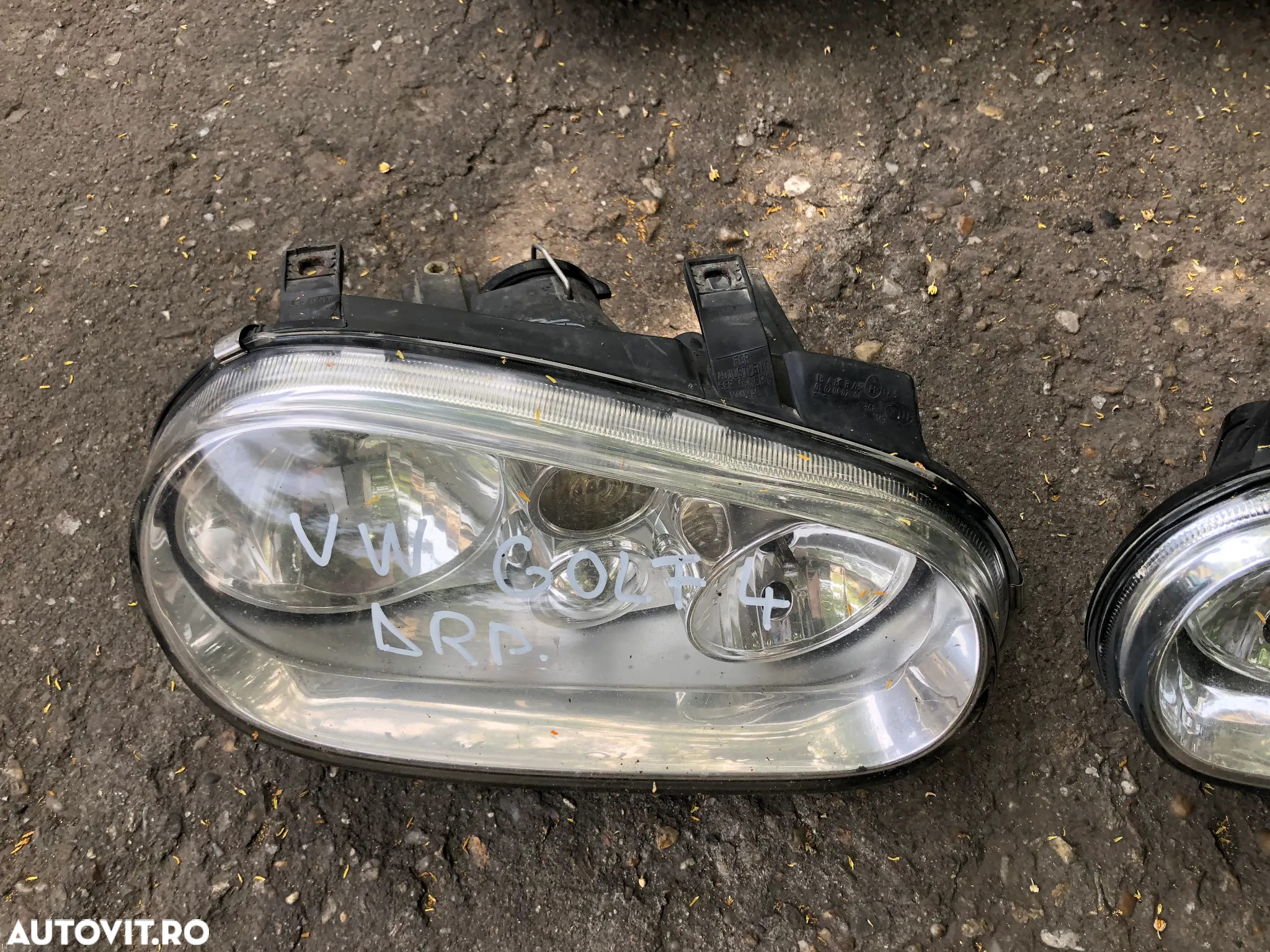 Far stanga/far dreapta Volkswagen Golf 4 halogen - 5