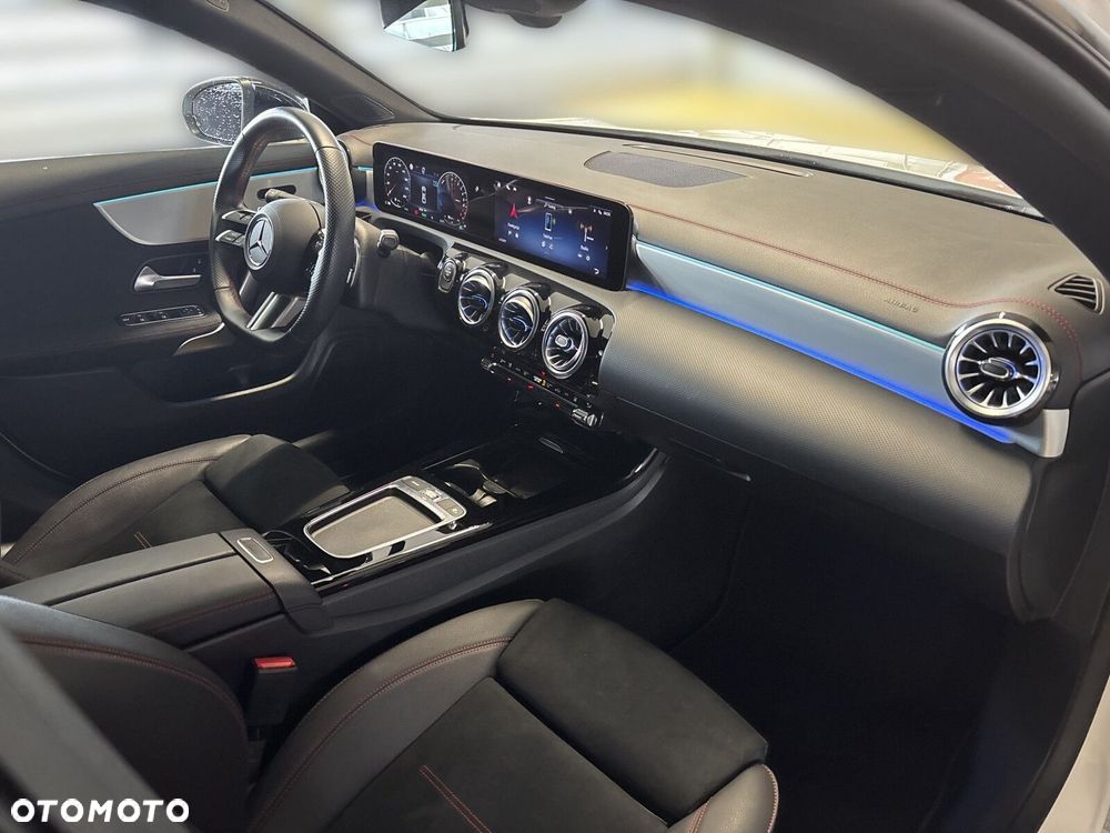 Mercedes-Benz CLA - 18