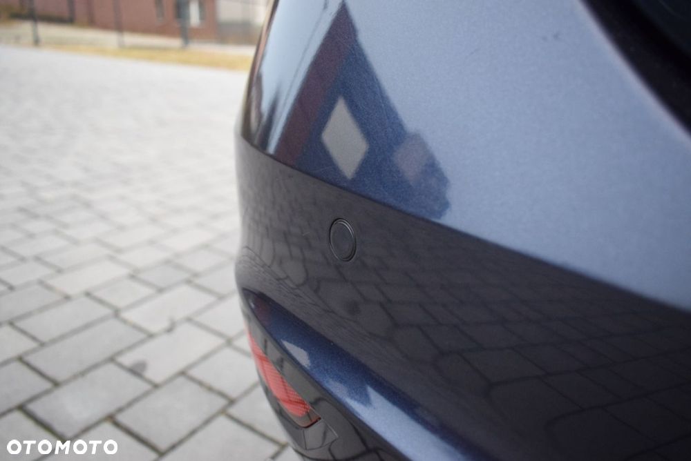 Volkswagen Sharan - 10