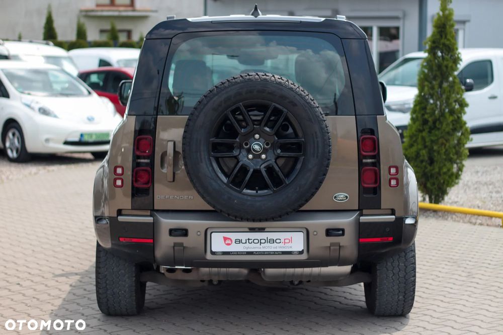 Land Rover Defender 110 D200 X-Dynamic HSE - 6