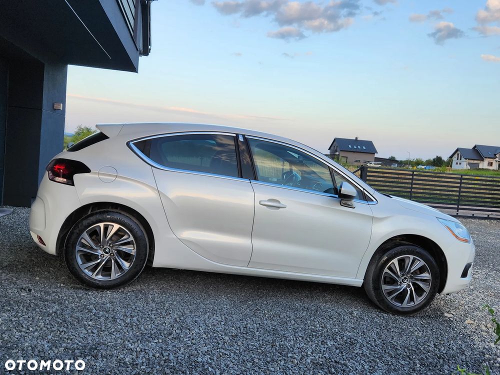 Citroën DS4 HDi 165 SoChic - 34