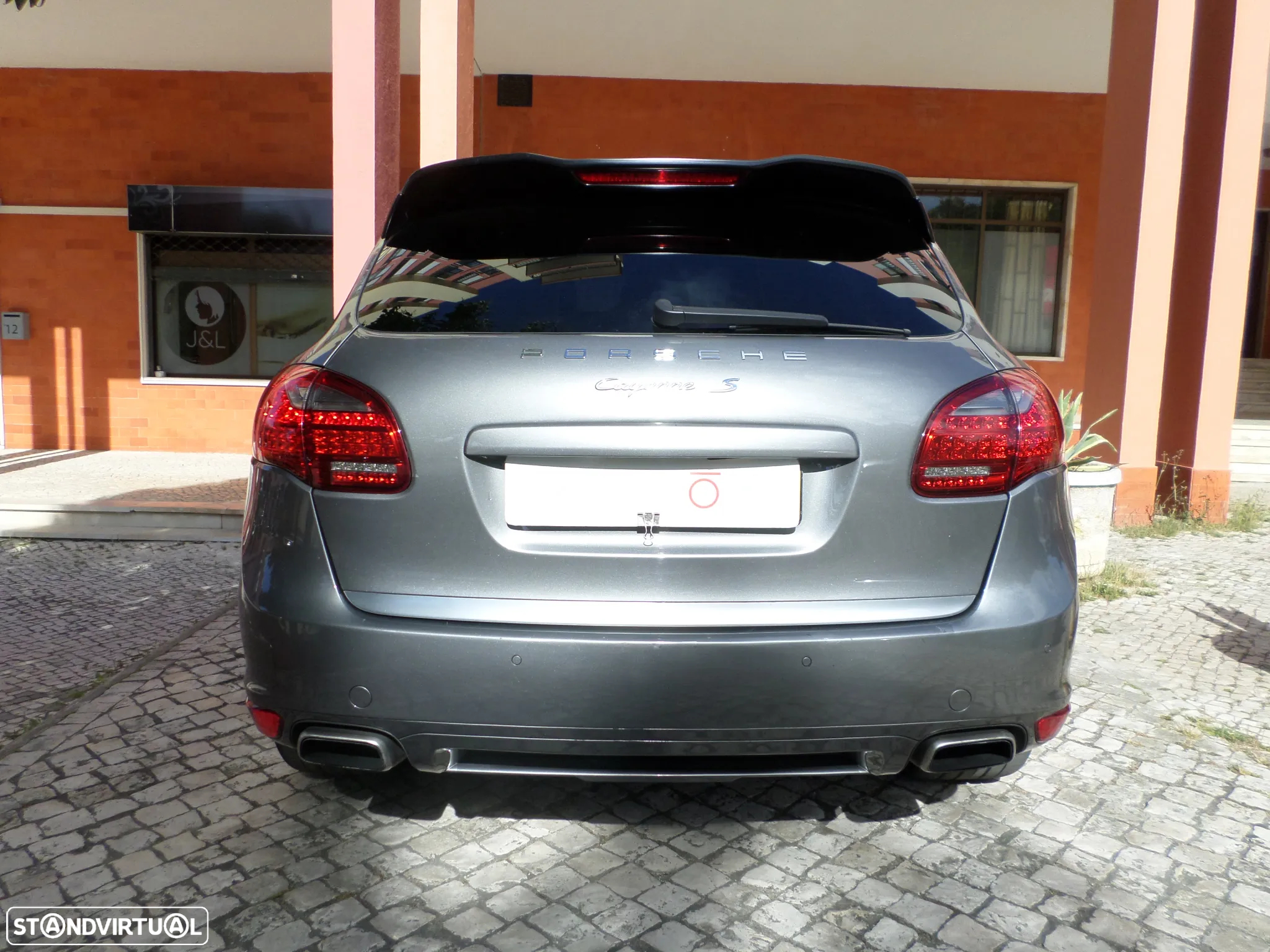 Porsche Cayenne S Hybrid - 15