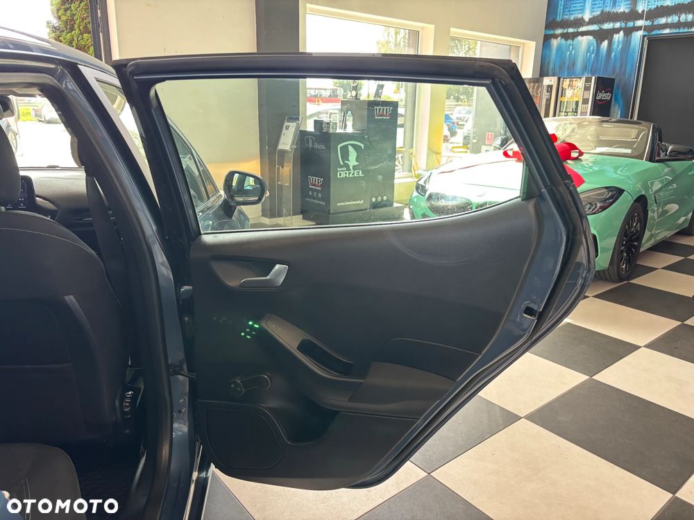 Ford Fiesta 1.0 EcoBoost S&S TITANIUM - 31