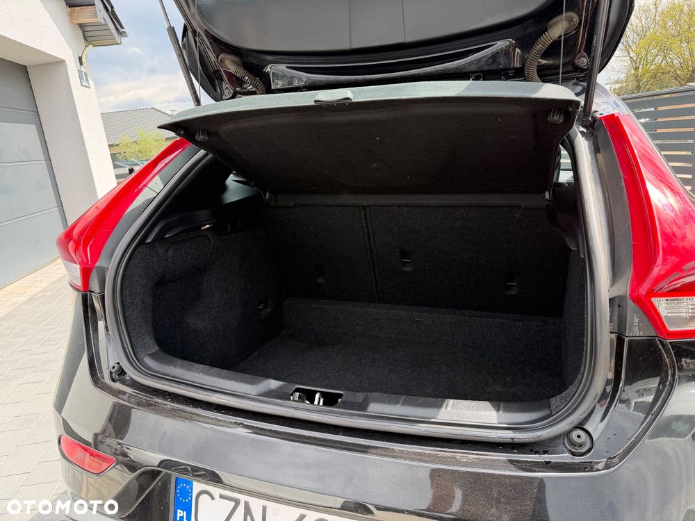 Volvo V40 D2 RDesign - 4