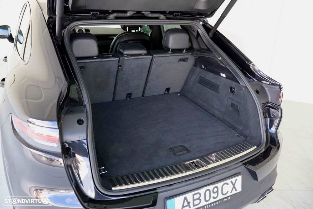 Porsche Cayenne Coupé E-Hybrid - 10