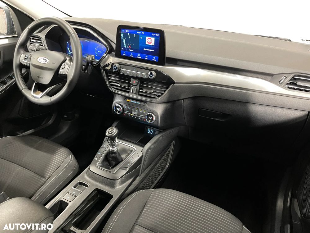 Ford Kuga 1.5 EcoBoost TITANIUM - 9