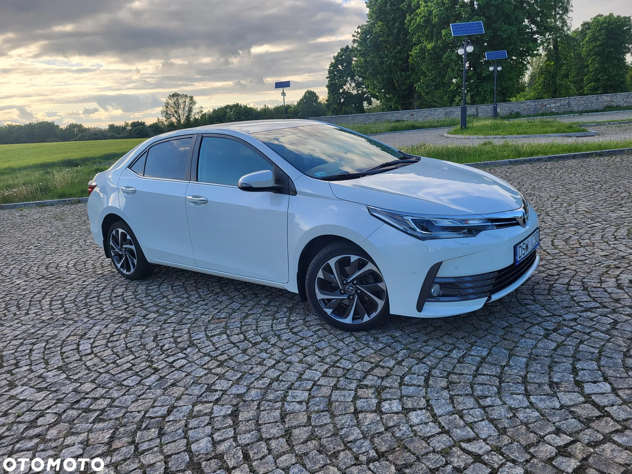 Toyota Corolla 1.6 Prestige EU6 - 10