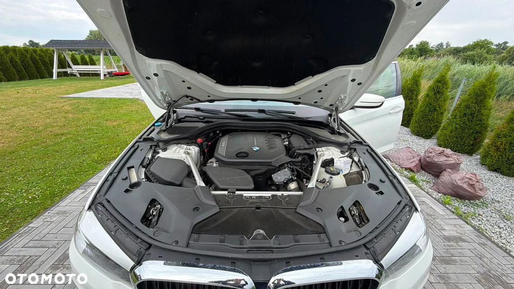 BMW Seria 5 520d xDrive Sport Line - 17