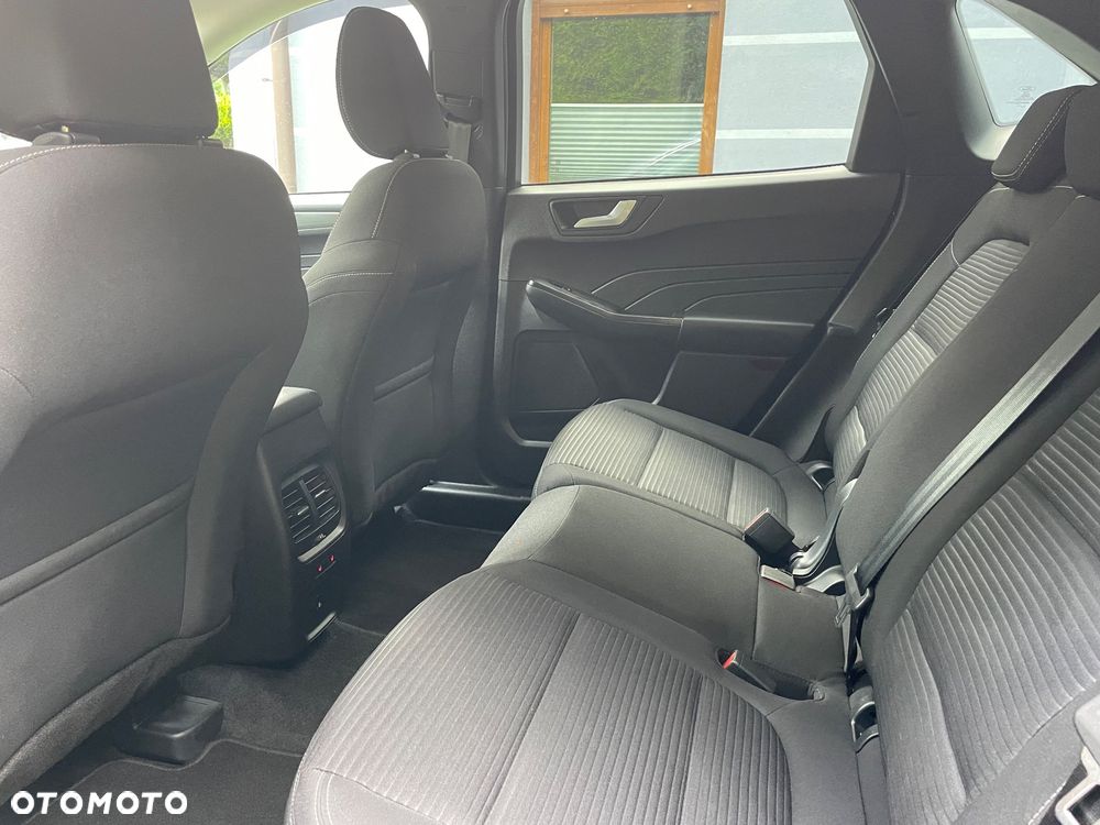 Ford Kuga - 23