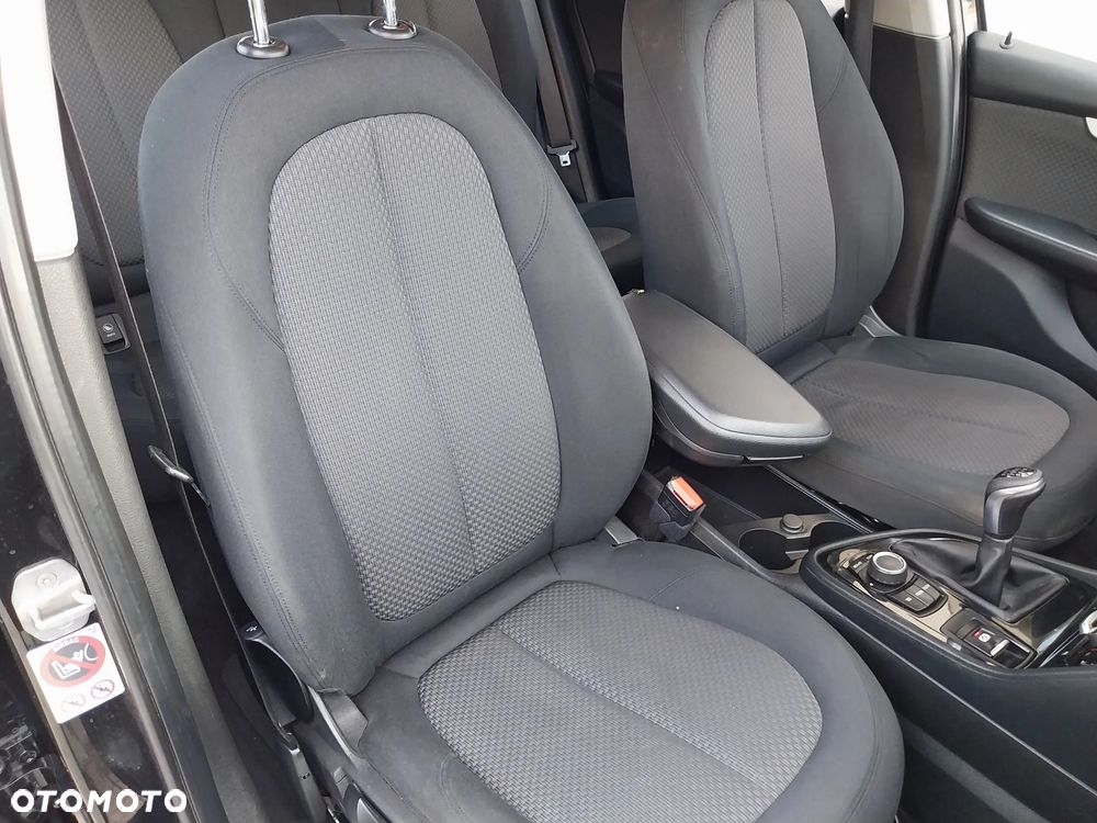 BMW Seria 2 216i - 21