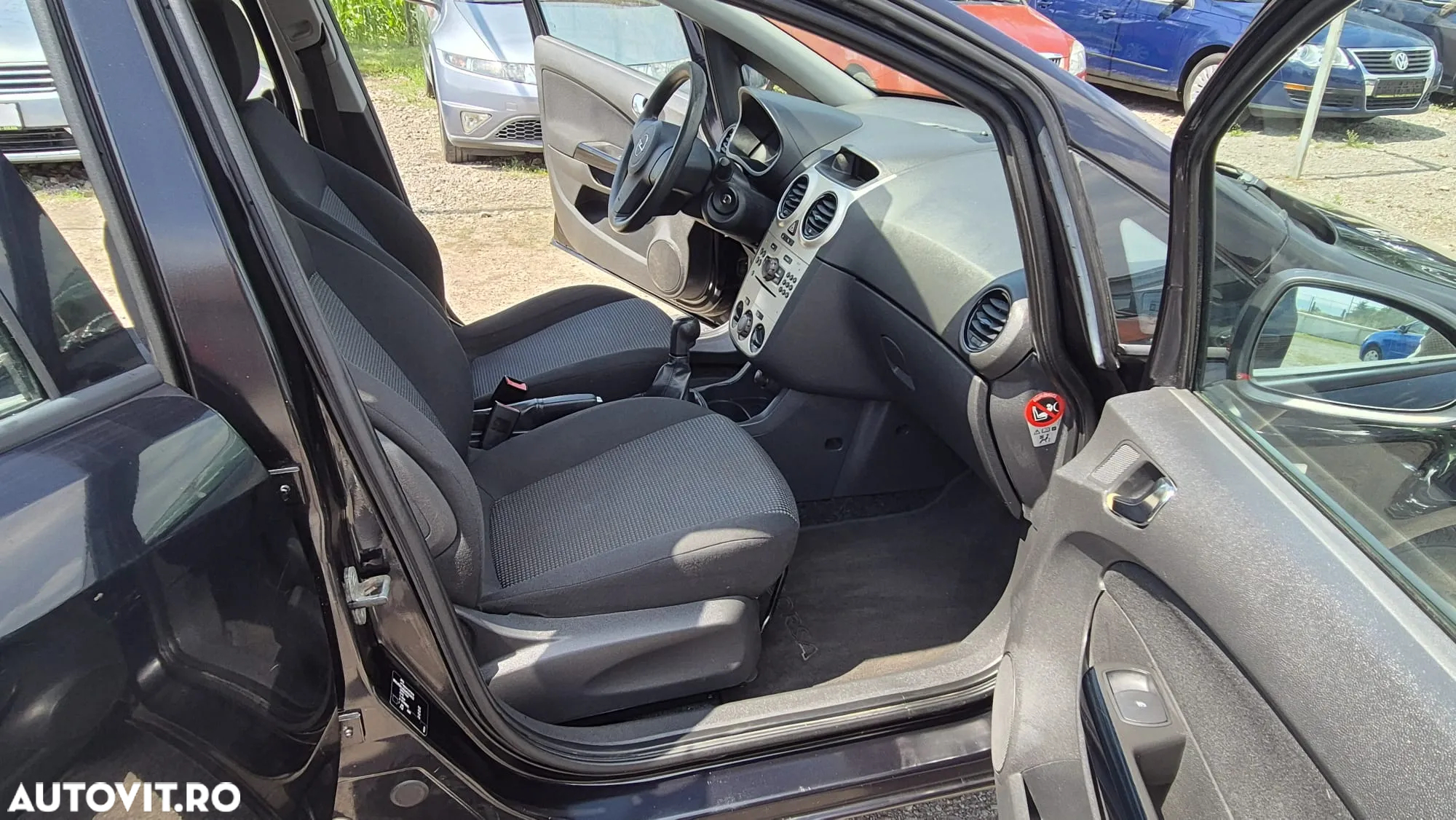Opel Corsa 1.2 16V Edition - 9
