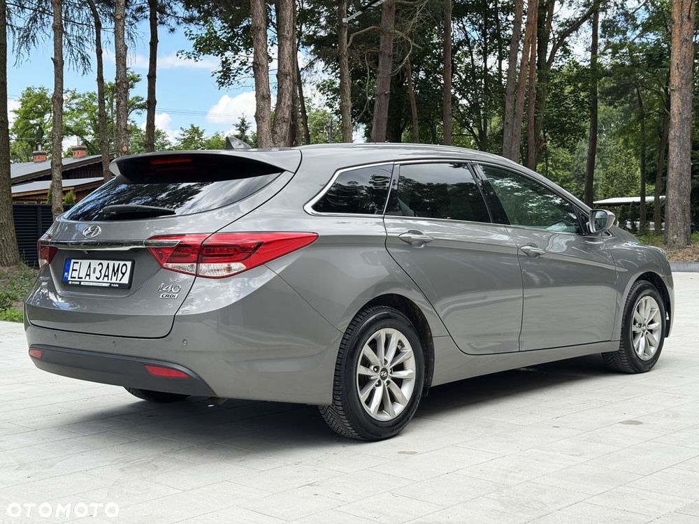 Hyundai i40 Kombi blue 1.6 CRDi DCT Space - 15