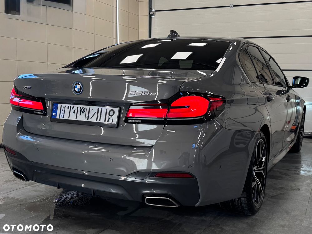 BMW Seria 5 530e xDrive M Sport Edition - 10
