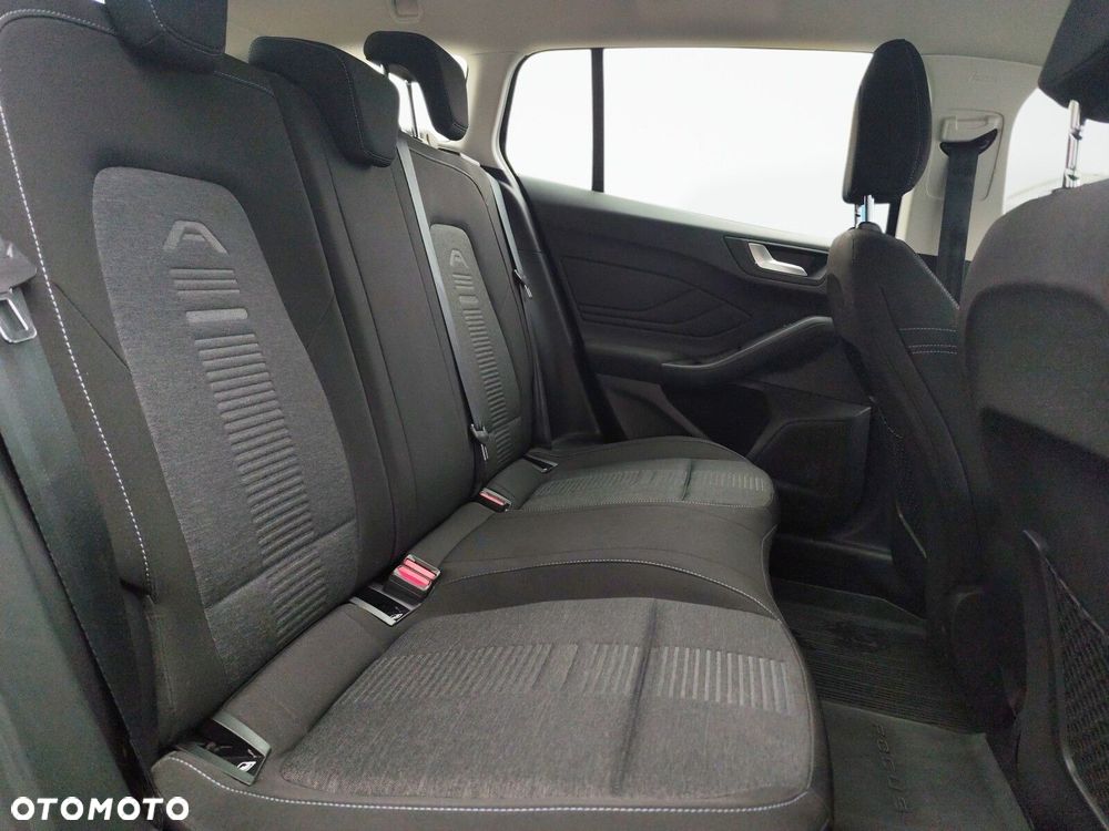 Ford Focus - 17