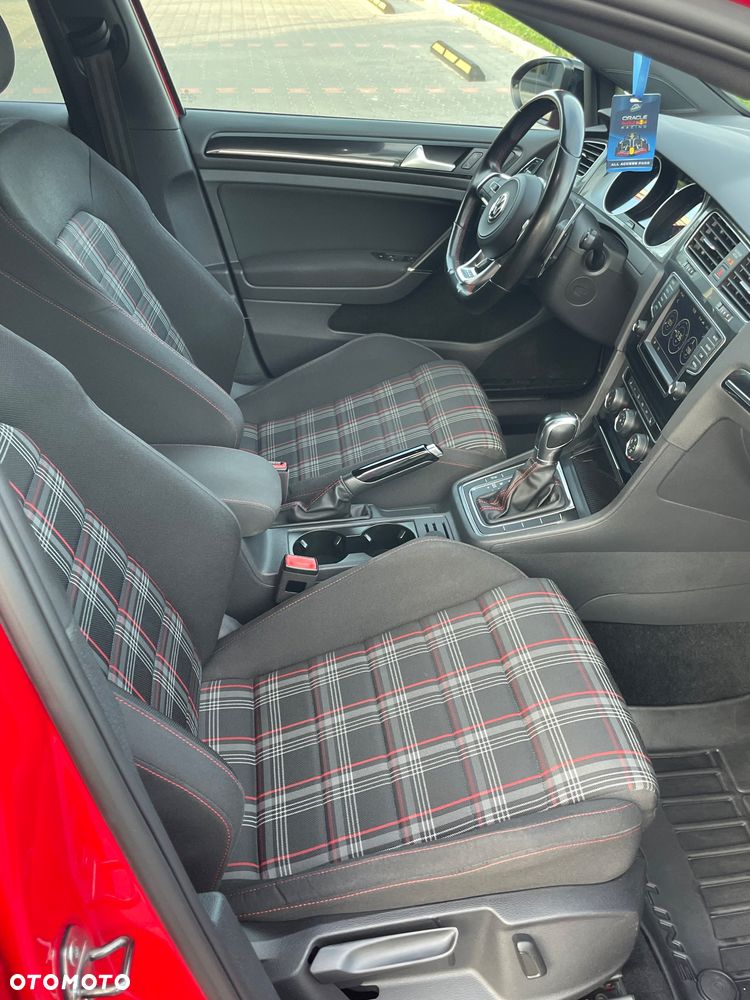 Volkswagen Golf GTI Performance BlueMotion Technology DSG - 21