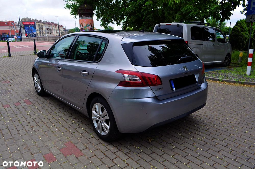Peugeot 308 125 THP Allure - 4