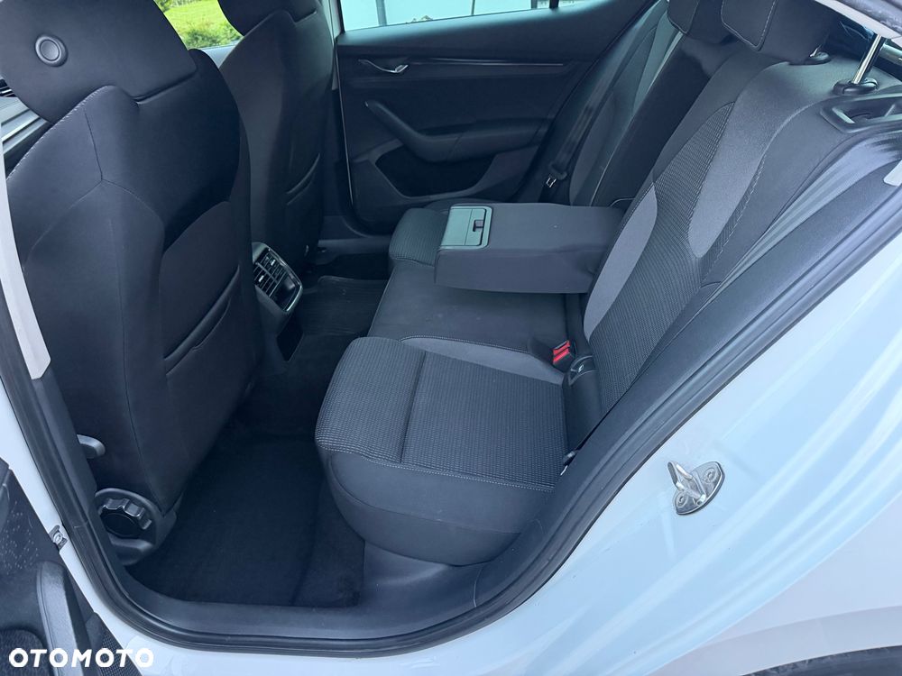 Skoda Octavia 1.5 TSI ACT Ambition - 38