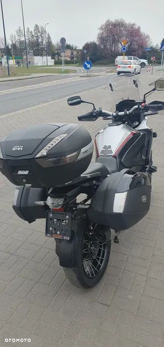 Honda VFR - 3
