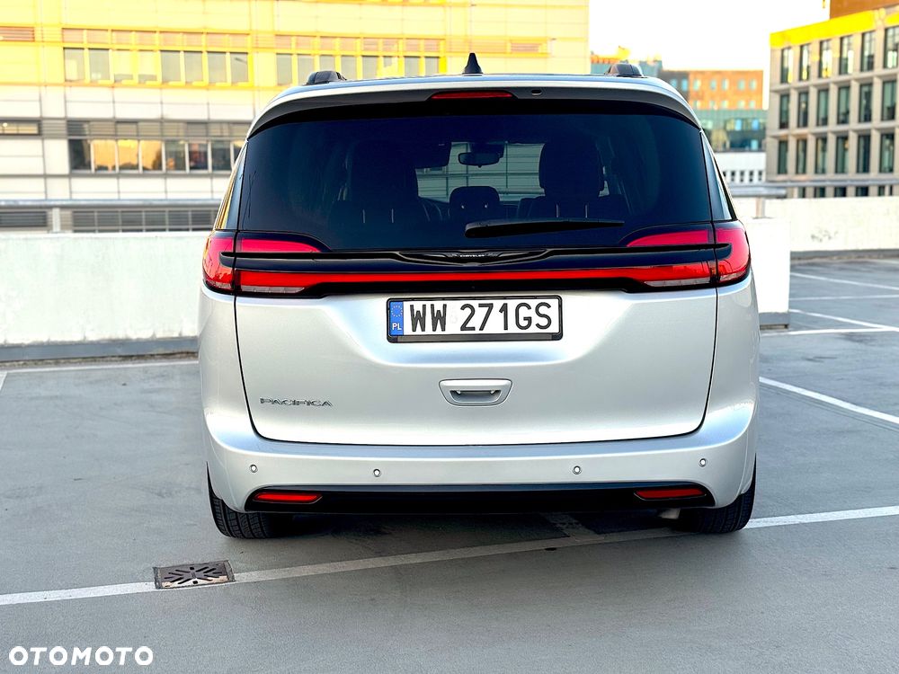 Chrysler Pacifica - 13