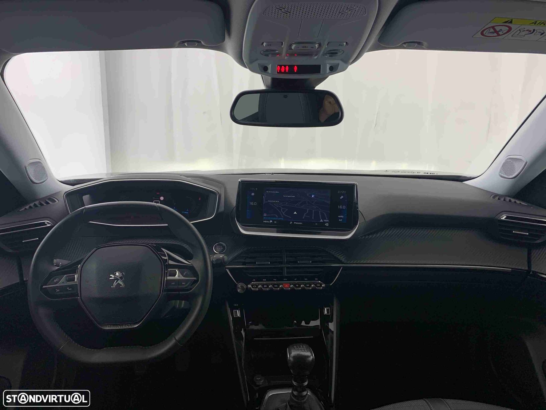 Peugeot 2008 1.2 PureTech Allure Pack - 5