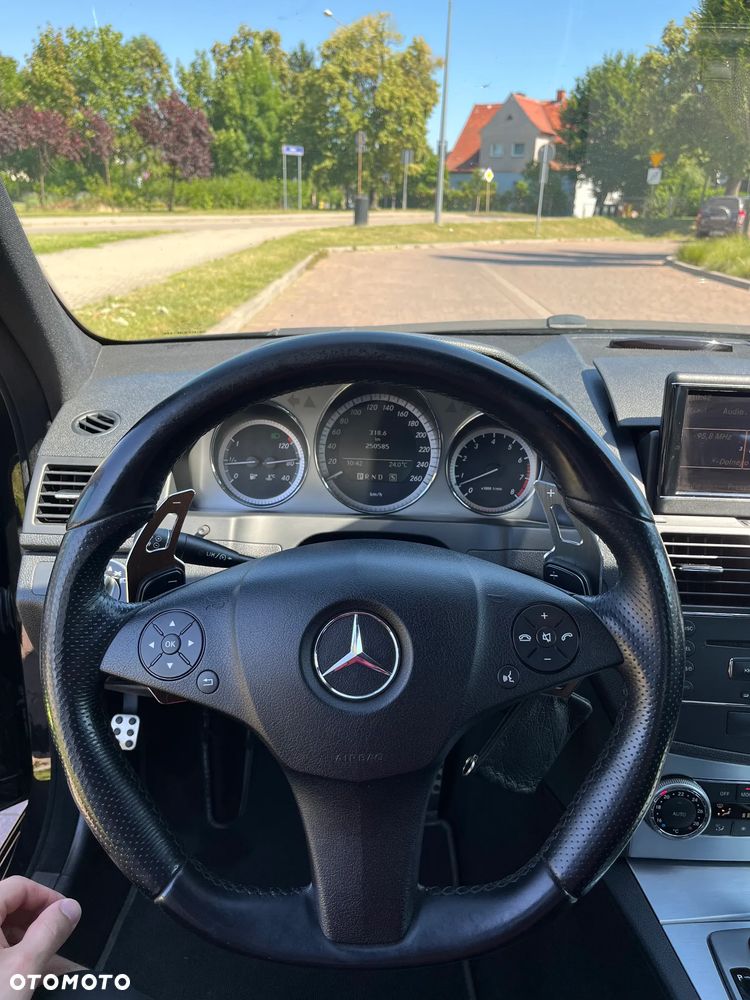 Mercedes-Benz Klasa C 280 Avantgarde 4-Matic - 17