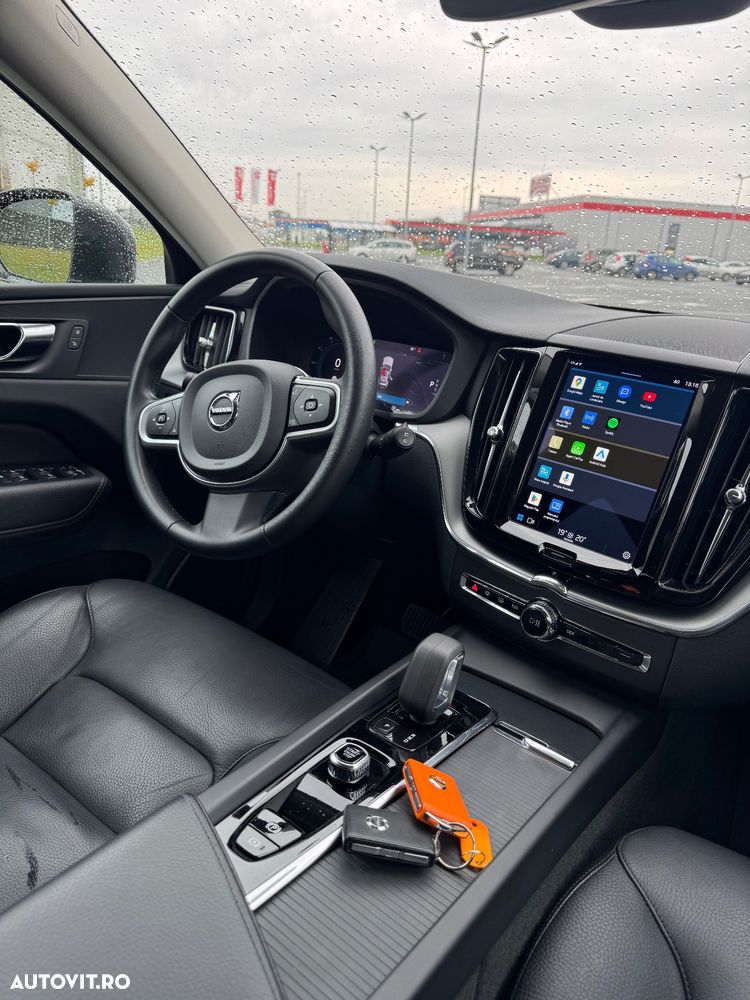 Volvo XC 60 B4 MHEV AT FWD Core - 25