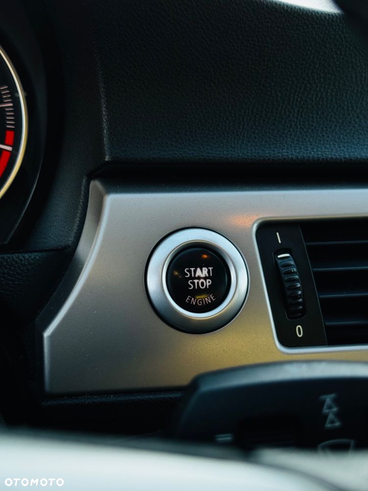 BMW Seria 3 - 25