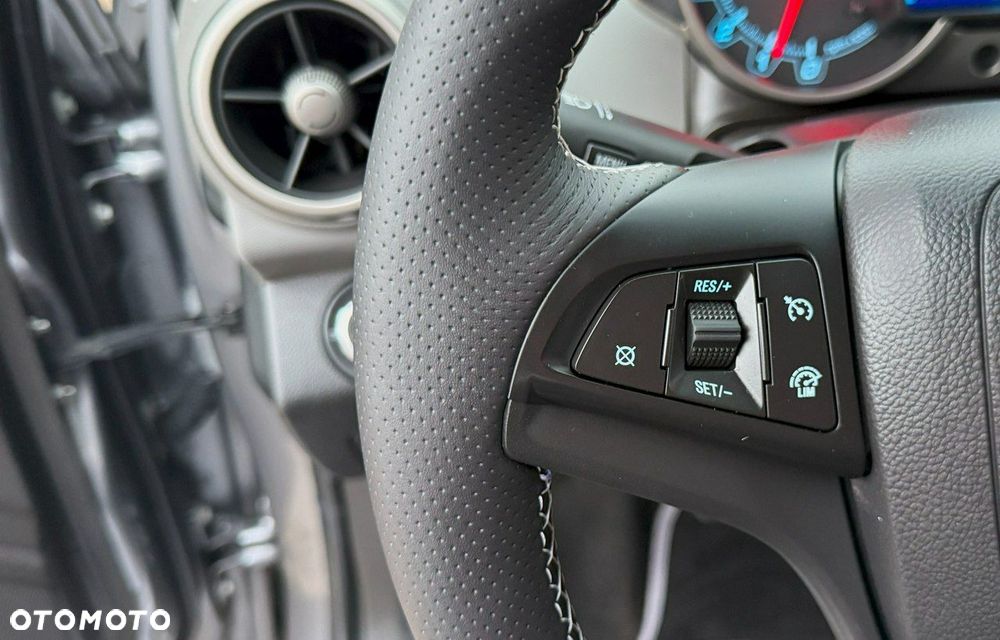 Chevrolet Aveo 1.2 LT - 26