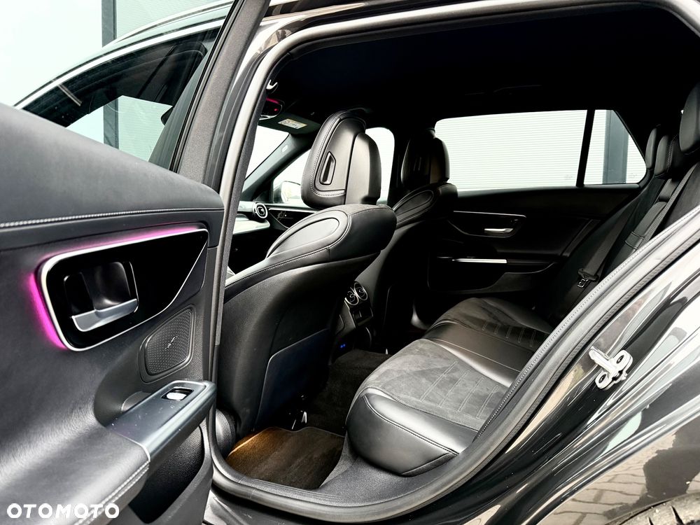 Mercedes-Benz Klasa C 220 d 9G-TRONIC AMG Line - 28