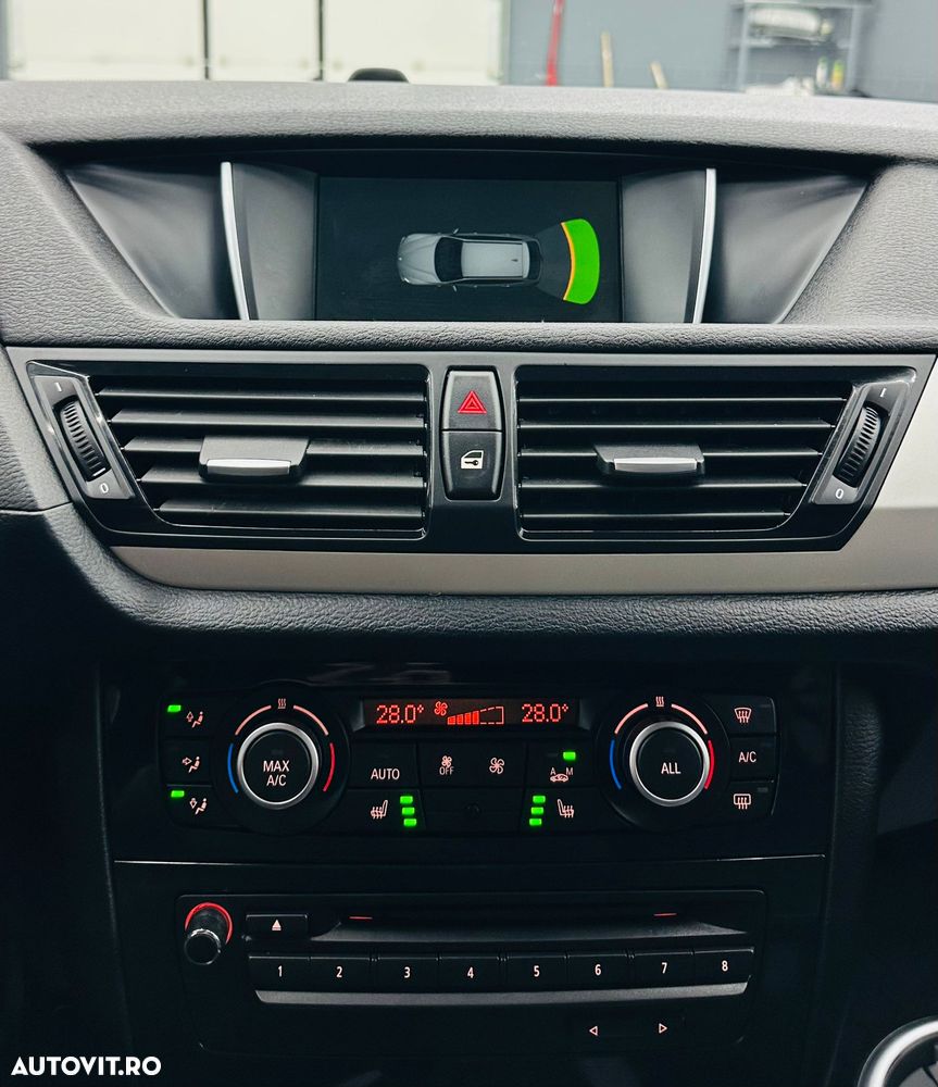 BMW X1 xDrive18d Sport Line - 29