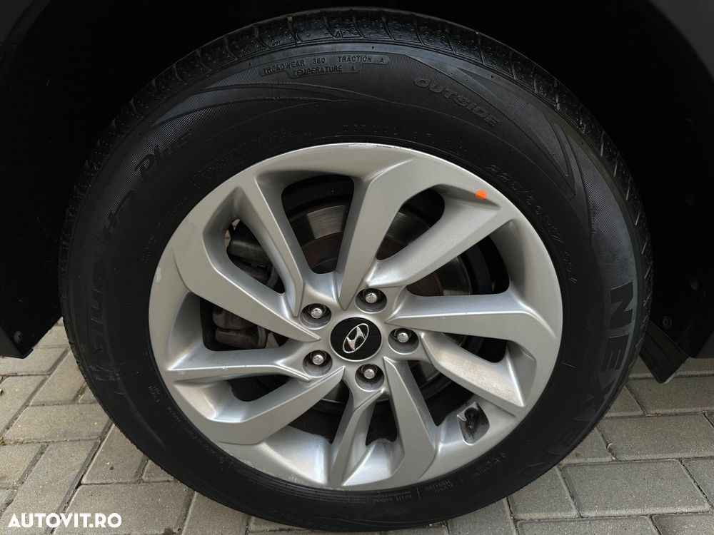 Hyundai Tucson blue 1.7 CRDi 2WD DCT Style - 38