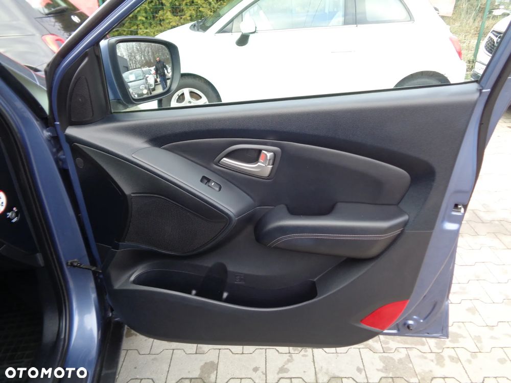 Hyundai ix35 1.7 CRDi Comfort 2WD - 18