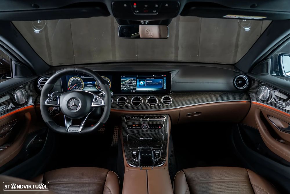 Mercedes-Benz E 63 AMG S 4Matic+ 9G-TRONIC - 11