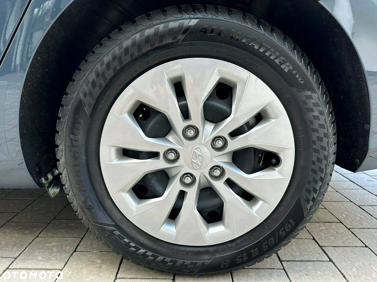 Hyundai i30 1.5 DPI Classic + - 16