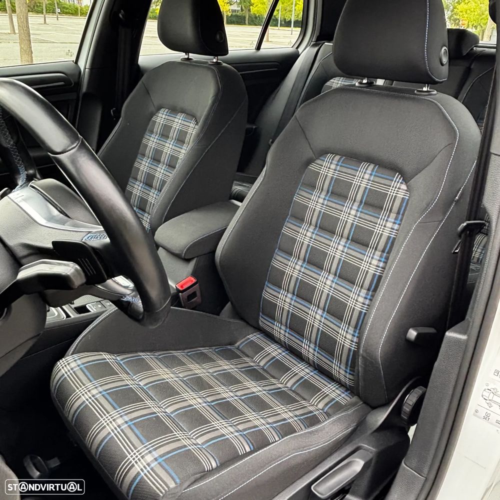 VW Golf 1.4 GTE Plug-In-Hybrid DSG - 19
